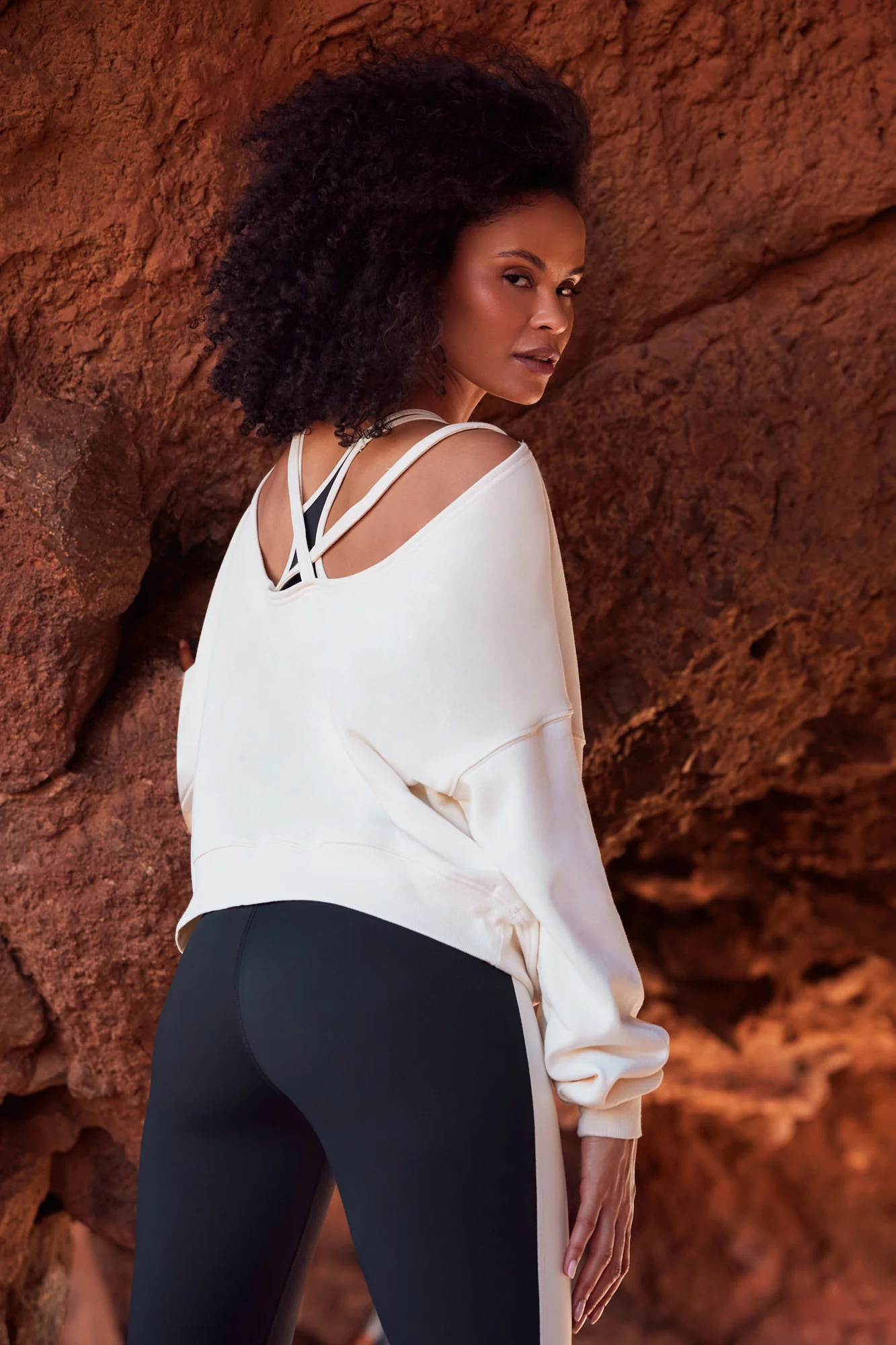 Elysian Pull Over